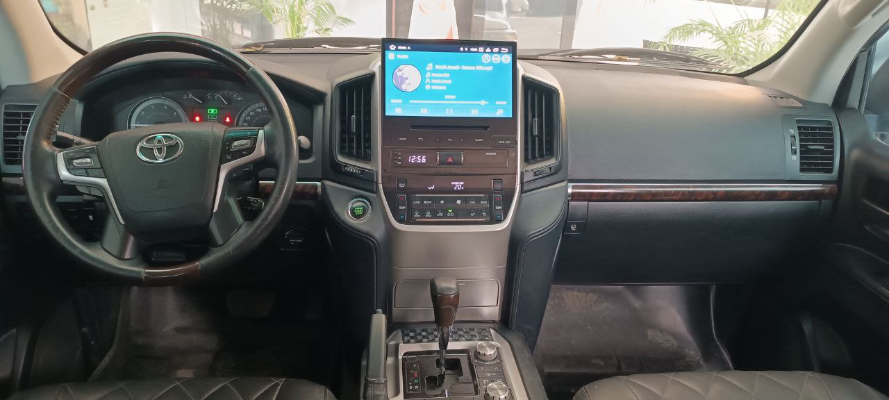 تویوتا | لندکروز