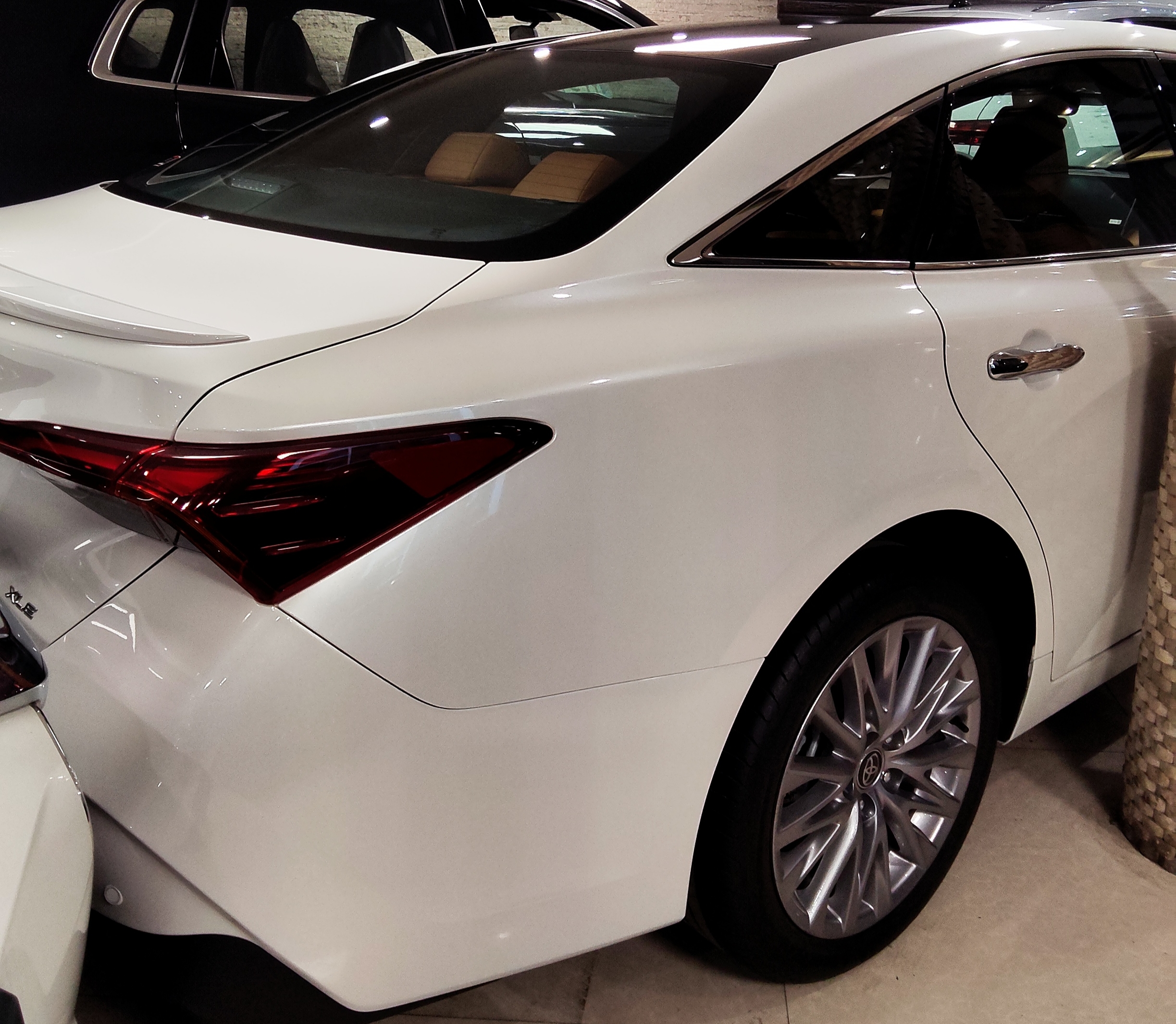 تویوتا | آوالون