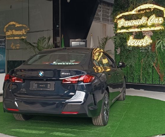 بی ام و | i225L