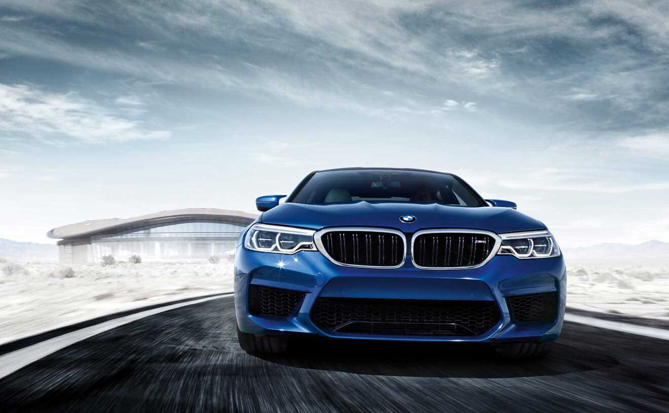 خرید لوکس ترین خودروهای BMW در نمایشگاه اتومبیل داوودی