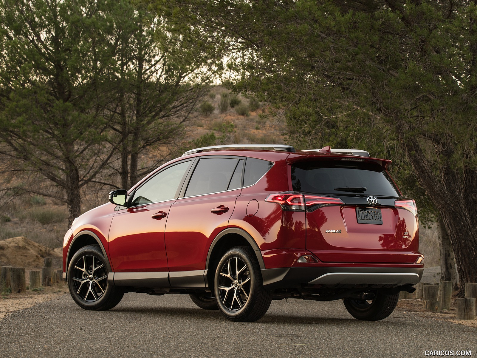 toyota rav4 rear suv